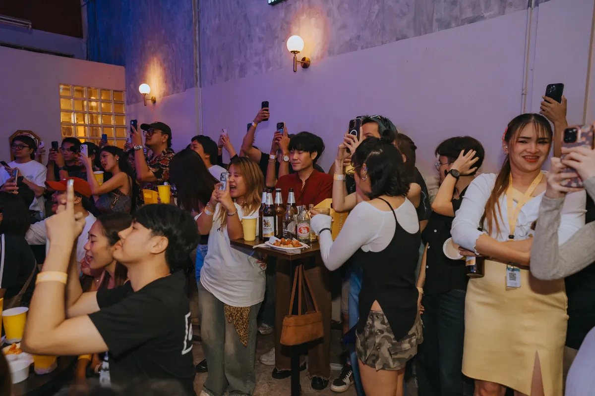Photo 81 of 172 — AYLA's live at LATE NIGHT TALKING MUSIC BAR Chiang Mai · presented by Singha Corporation