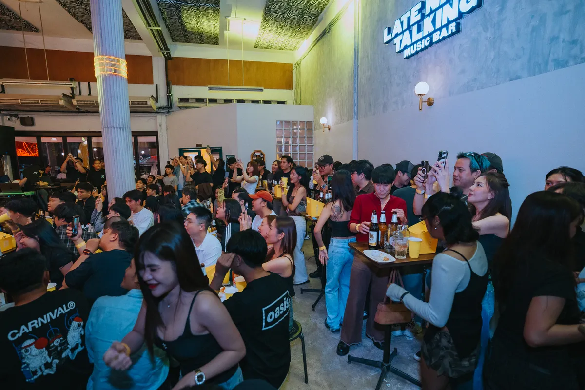 Photo 89 of 172 — AYLA's live at LATE NIGHT TALKING MUSIC BAR Chiang Mai · presented by Singha Corporation