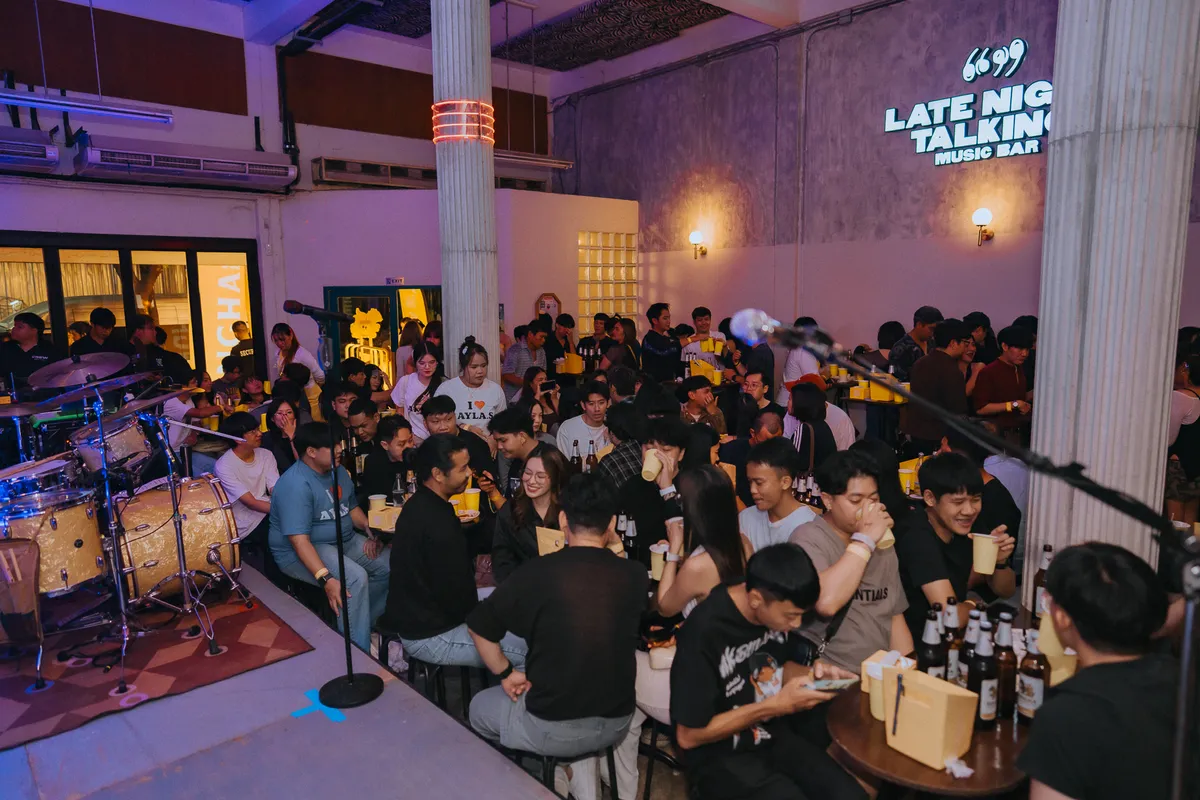 Photo 117 of 172 — AYLA's live at LATE NIGHT TALKING MUSIC BAR Chiang Mai · presented by Singha Corporation