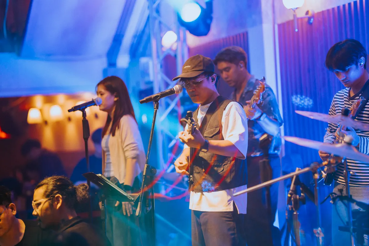 Photo 135 of 172 — AYLA's live at LATE NIGHT TALKING MUSIC BAR Chiang Mai · presented by Singha Corporation