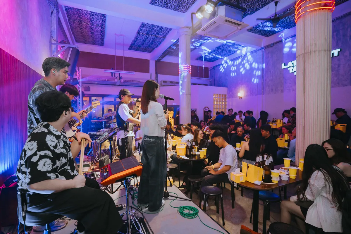 Photo 149 of 172 — AYLA's live at LATE NIGHT TALKING MUSIC BAR Chiang Mai · presented by Singha Corporation