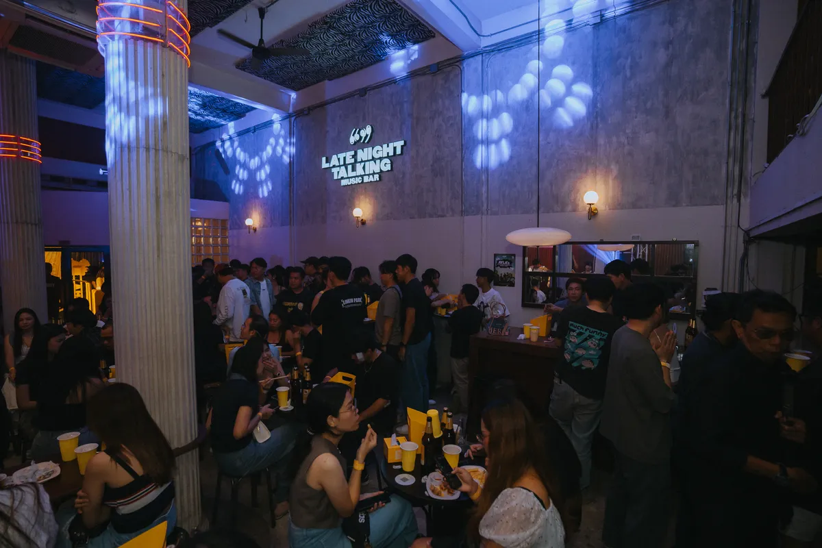 Photo 151 of 172 — AYLA's live at LATE NIGHT TALKING MUSIC BAR Chiang Mai · presented by Singha Corporation