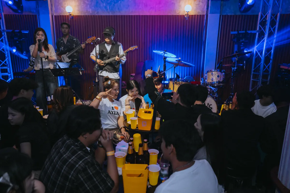 Photo 152 of 172 — AYLA's live at LATE NIGHT TALKING MUSIC BAR Chiang Mai · presented by Singha Corporation