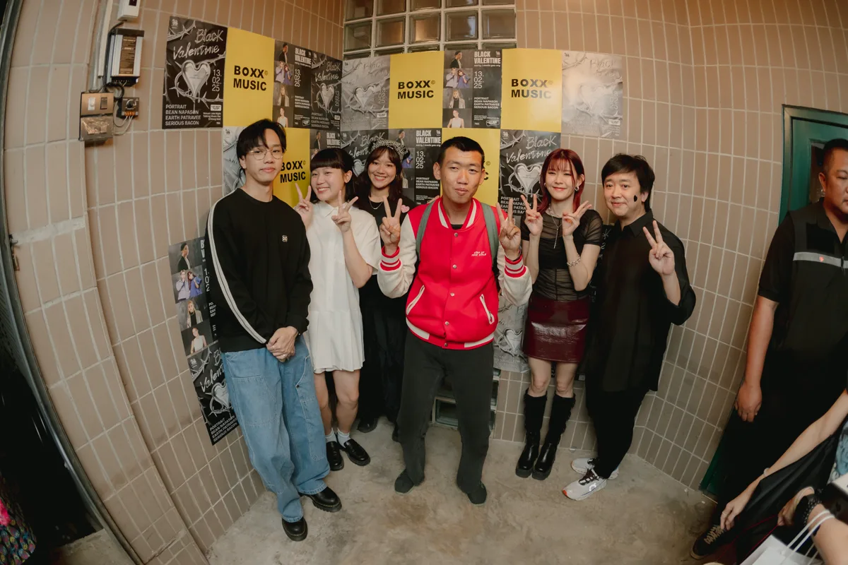 Photo 6 of 45 — Black Valentine concert at LATE NIGHT TALKING MUSIC BAR Chiang Mai · Portrait · Bean Napason · Earth Patravee · Serious Bacon