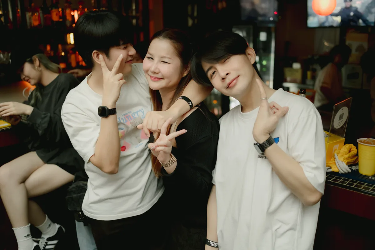 Photo 11 of 45 — Black Valentine concert at LATE NIGHT TALKING MUSIC BAR Chiang Mai · Portrait · Bean Napason · Earth Patravee · Serious Bacon