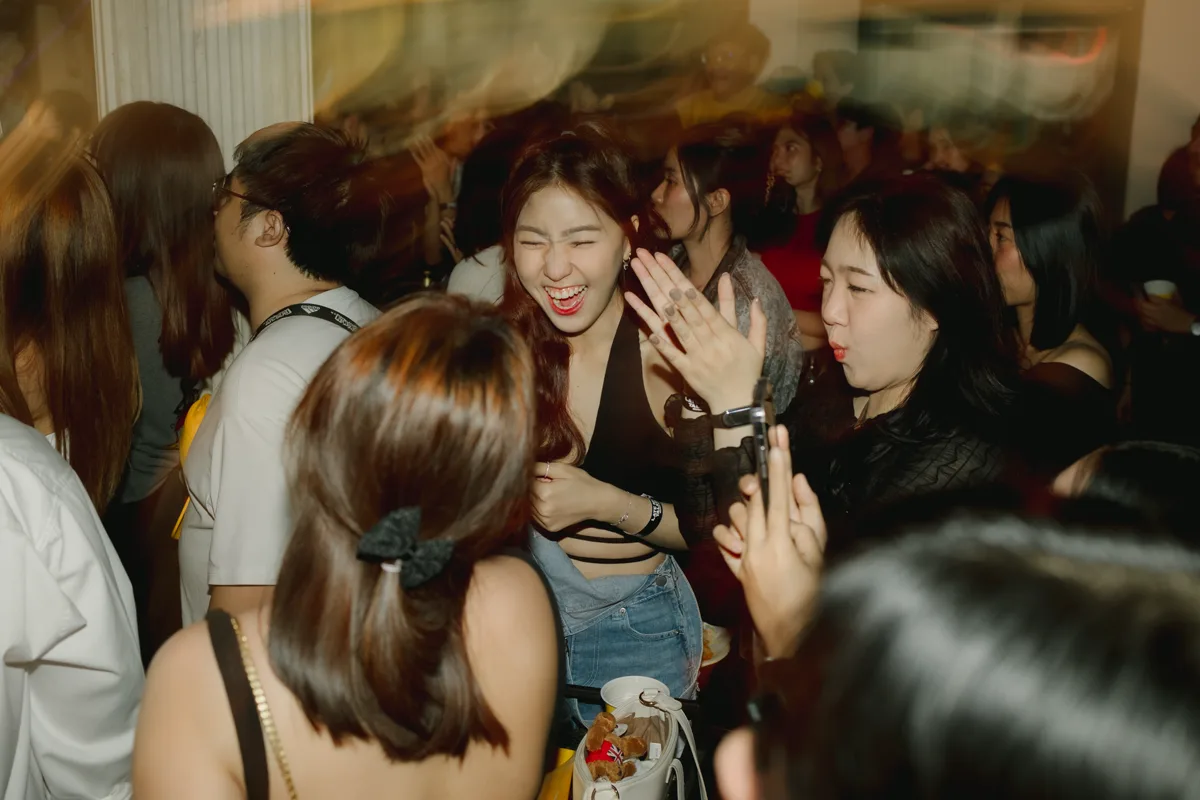 Photo 15 of 45 — Black Valentine concert at LATE NIGHT TALKING MUSIC BAR Chiang Mai · Portrait · Bean Napason · Earth Patravee · Serious Bacon