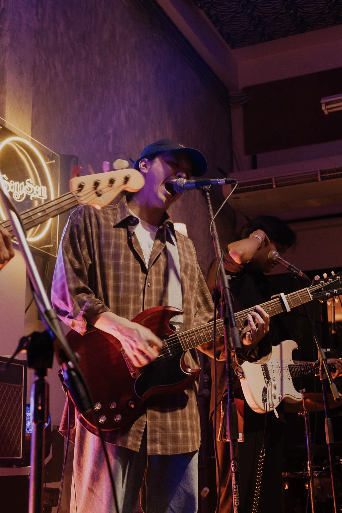 Photo 41 of 77 — Zweed n'Roll EP Launch live at LATE NIGHT TALKING MUSIC BAR Chiang Mai